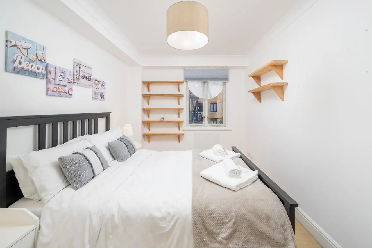 Stylish Deluxe 2Br Duplex - Free Parking - Near Canary Wharf London 0*,