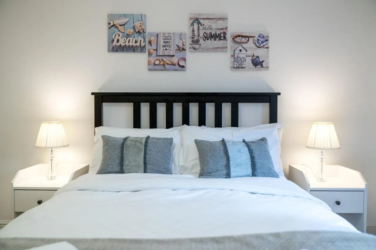 Stylish Deluxe 2Br Duplex - Free Parking - Near Canary Wharf London Apartment